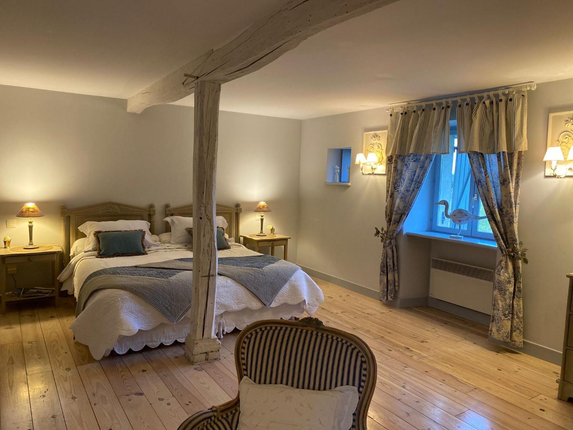 Bed and Breakfast Domaine De La Creuse Moussey  Exterior foto